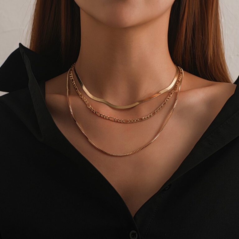 Cross border accessories from Europe and America, hip-hop geometric exaggeration, multi-layered necklace, women’s fashion, punk fashion, short necklaces, necklaces, and accessories
